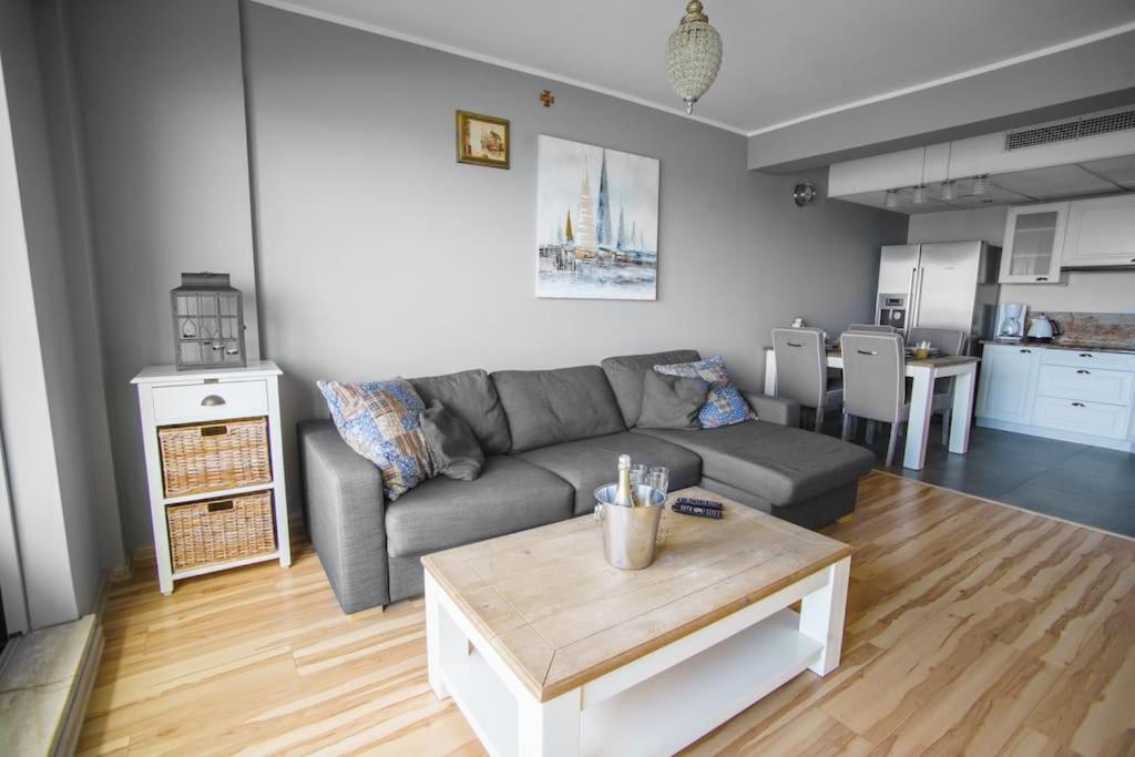 Mojemiedzyzdroje 1006 Apartment Екстериор снимка